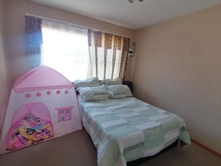 1 Bedroom Property for Sale in Pellissier Free State